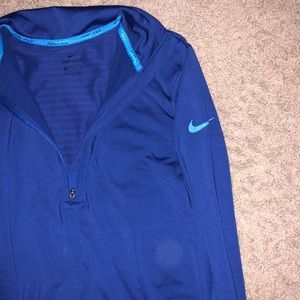 Nike element half zip up (barely worn)